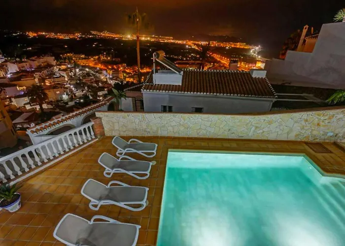 Lara Pinta Villa Nerja